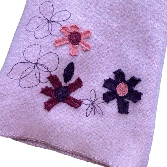 Du Pareil au Meme (DPAM) French Rose Wool Pants with Floral Appliqué - Picture 4 of 5